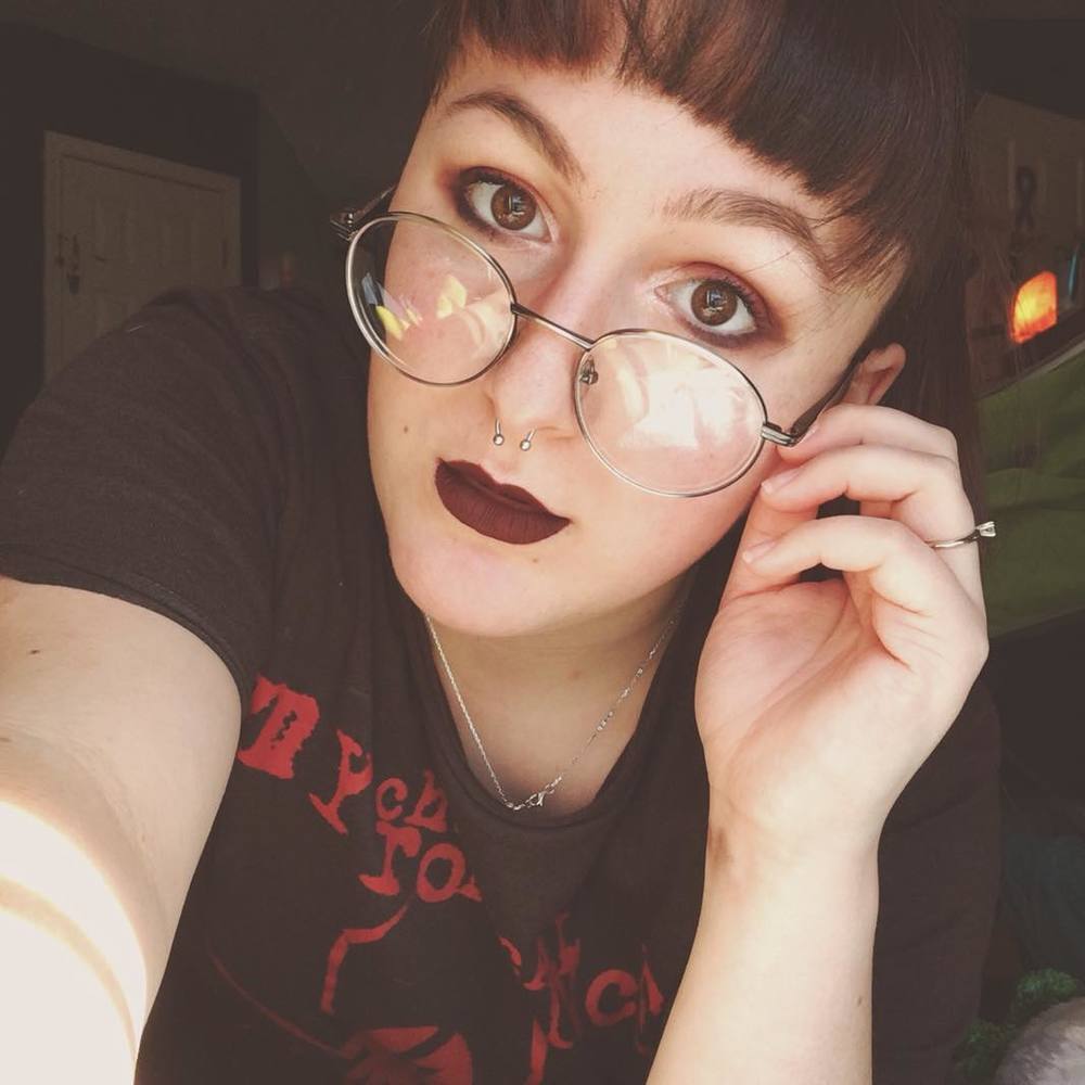 Meet your Posher, Nicole